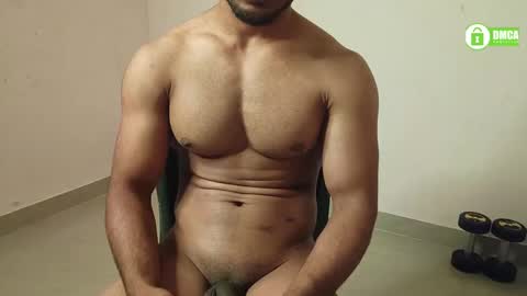 Snapshot of insanestud_miles chatting on December 6, 5:33 pm Miles online show from December 6, 5:33 pm