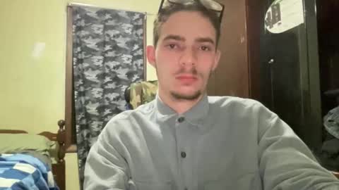 intelligentmanxoxwise696323 online show from February 27, 5:19 am