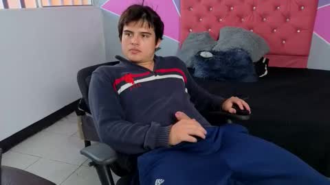 invincible200 online show from November 8, 3:04 pm