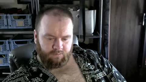Snapshot of irishdaddy24 chatting on February 22, 12:19 pm twitter theirishman205 online show from February 22, 12:19 pm