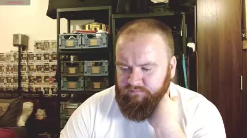 Snapshot of irishdaddy24 chatting on October 2, 6:23 pm twitter theirishman205 online show from October 2, 6:23 pm