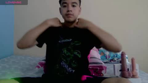 irondante01 online show from March 20, 12:31 pm