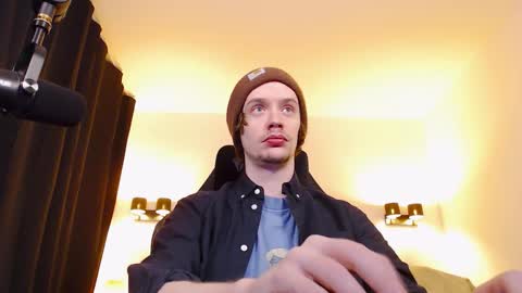 Sam online show from March 22, 9:09 pm