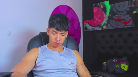 isaac_cryston online show from October 2, 8:35 pm
