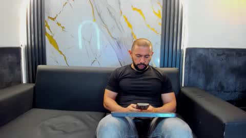 isaac_franko online show from November 17, 9:18 pm