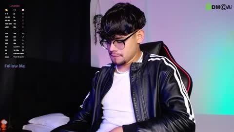 Isaac Saenz. online show from October 21, 12:47 am