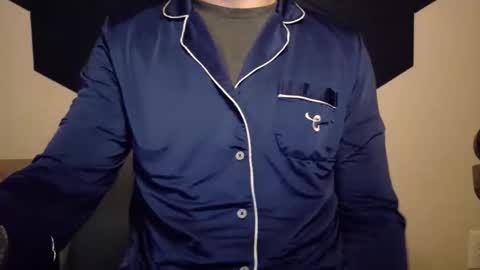 isaac online show from March 22, 10:20 am