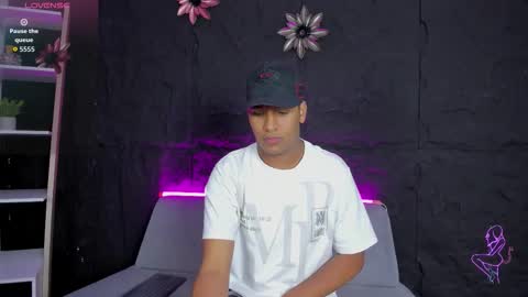 Snapshot of isaacblack_ chatting on September 26, 5:38 am IsaacBlack online show from September 26, 5:38 am