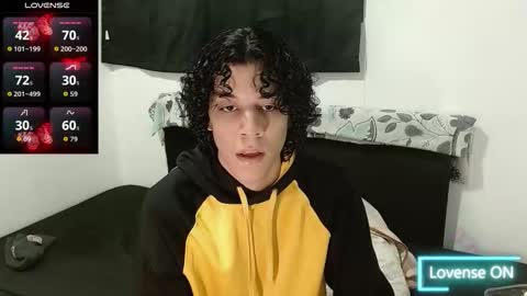 Snapshot of isidroglasc chatting on October 7, 3:21 am Isidro online show from October 7, 3:21 am