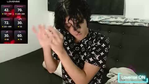 Isidro online show from October 17, 3:10 am