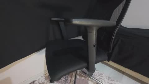 erdem online show from October 15, 3:19 pm