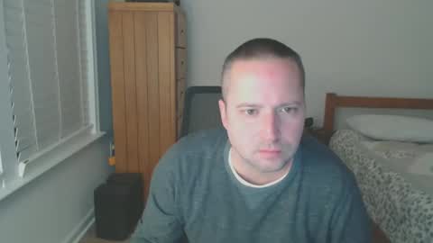 isthisfun24 online show from December 28, 12:03 pm