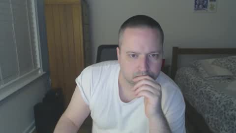 isthisfun24 online show from November 26, 9:45 am