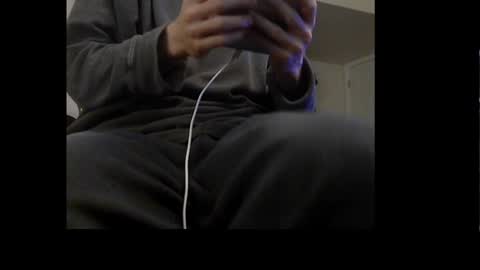 Snapshot of ital25usa chatting on December 3, 12:33 am ital25usa online show from December 3, 12:33 am
