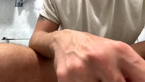 italianbigcock91 online show from October 12, 8:58 pm