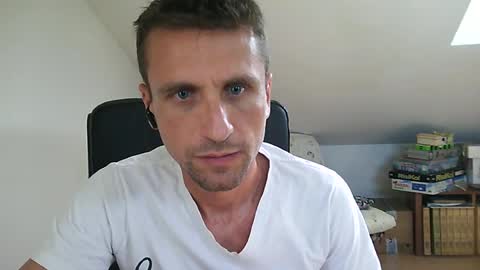 italiano116116 online show from May 30, 2:39 pm