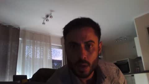 italiciouszz online show from October 2, 3:16 pm