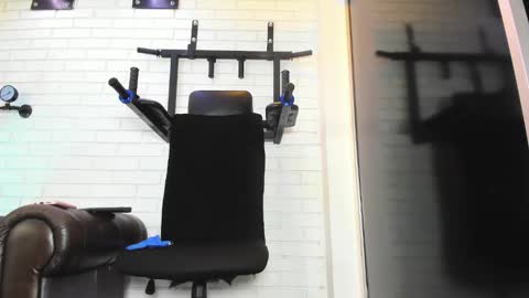 Italo Moore online show from December 18, 11:28 am