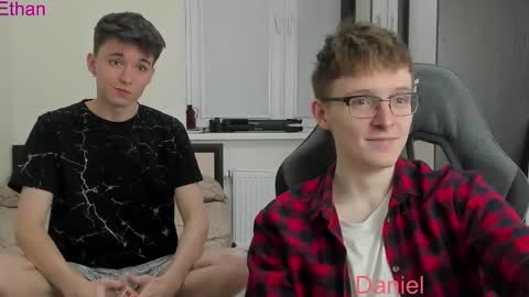 Ethan online show from October 3, 5:18 pm