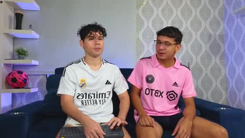 Ithan and Friends online show from January 8, 1:31 pm