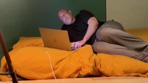 itsanexperiment online show from March 2, 7:15 am