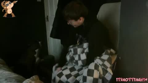    online show from February 7, 1:43 pm