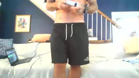 Itzmeebabyy online show from October 10, 4:45 pm