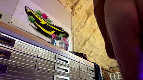 That  Guy  online show from November 9, 2:04 am