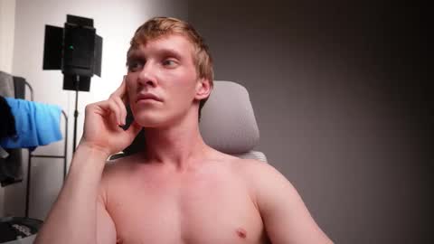 Danny online show from November 11, 7:52 pm