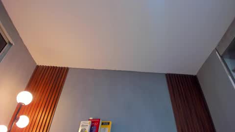 Calix  Independient model Insta and twt Calixsnake online show from March 29, 11:49 pm