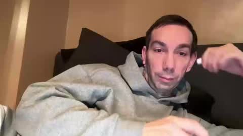 Snapshot of j_dc chatting on February 24, 7:52 pm j_dc online show from February 24, 7:52 pm