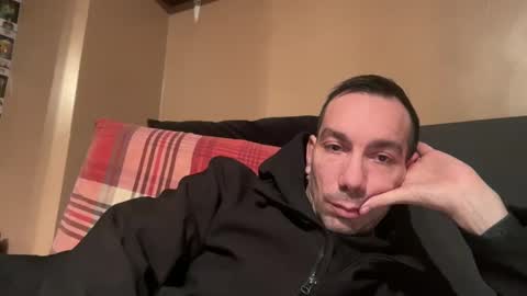Snapshot of j_dc chatting on January 15, 1:45 am j_dc online show from January 15, 1:45 am