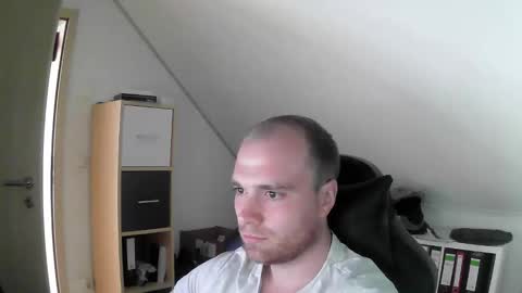 here4y online show from September 30, 2:09 pm