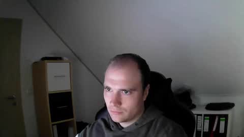 here4y online show from November 3, 2:30 pm