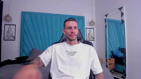 J King online show from March 15, 8:59 pm