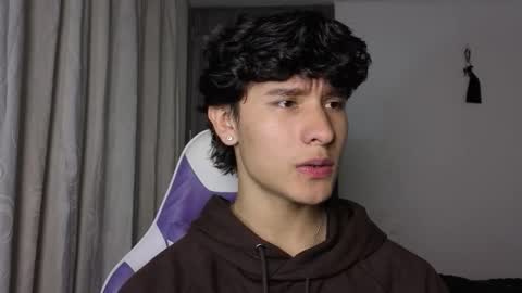 Noah online show from November 10, 11:20 pm