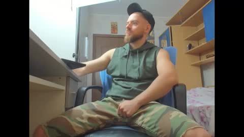 Snapshot of jaceblaze chatting on October 9, 5:45 am Jace online show from October 9, 5:45 am
