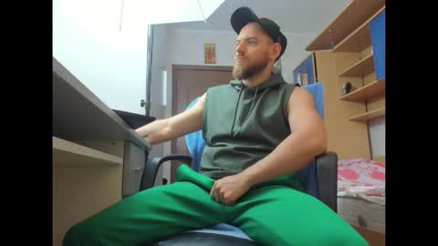 Snapshot of jaceblaze chatting on September 25, 5:06 am Jace online show from September 25, 5:06 am