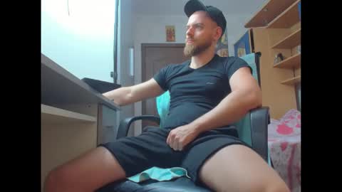 Snapshot of jaceblaze chatting on September 17, 2:23 am Jace online show from September 17, 2:23 am