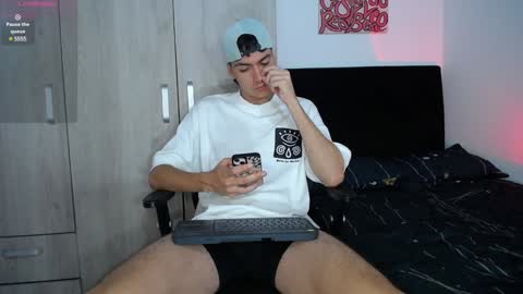Snapshot of jack_norizz chatting on February 5, 11:12 am INDEPENDENT MODEL online show from February 5, 11:12 am