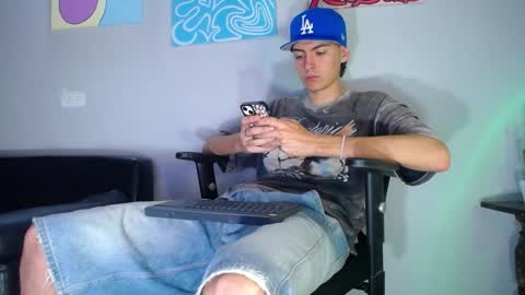 Snapshot of jack_norizz chatting on December 14, 3:07 am INDEPENDENT MODEL online show from December 14, 3:07 am