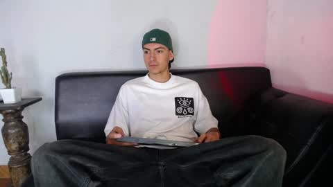 Snapshot of jack_norizz chatting on December 31, 3:20 pm INDEPENDENT MODEL online show from December 31, 3:20 pm