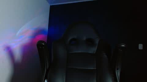 Snapshot of jackk_ho chatting on January 31, 12:50 am Jack online show from January 31, 12:50 am
