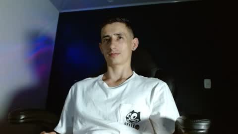 Snapshot of jackk_ho chatting on February 18, 4:26 am Jack online show from February 18, 4:26 am