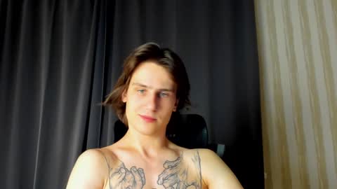 Snapshot of jacksonvox chatting on January 2, 7:40 pm Nikolay online show from January 2, 7:40 pm