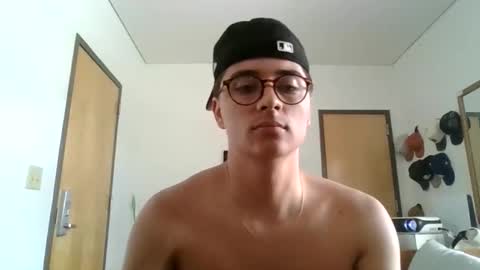 ImZacharyTyler online show from June 7, 6:37 pm