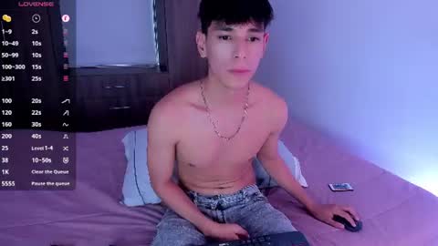 jacob_colliins online show from June 19, 10:14 pm