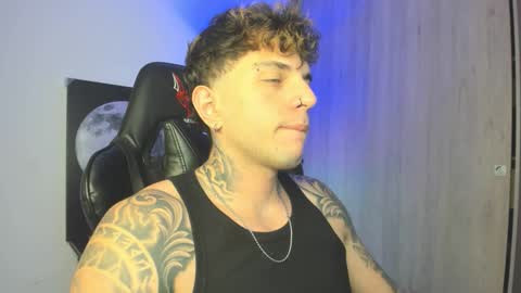 jacobb116 online show from October 15, 12:29 am