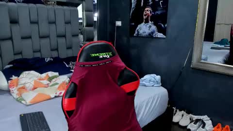 my name is sebas If you come here dont hesitate to say hello Im a guy who really likes having conversations and having hot online show from February 16, 2:48 pm