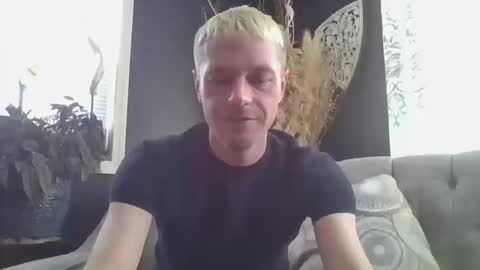 JakJakRabbit online show from October 15, 9:22 pm